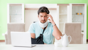 「失敗しない」交通事故弁護士の選び方のポイントや選ぶうえでの費用の目安