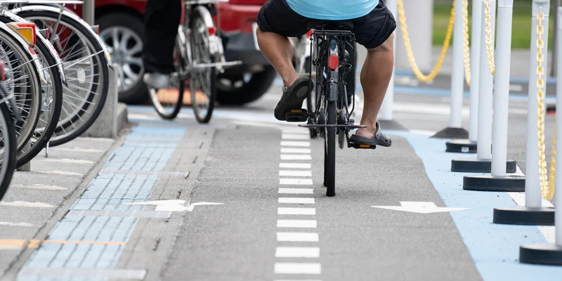 自転車事故では弁護士に相談するべき？メリット・弁護士費用・探し方を解説
