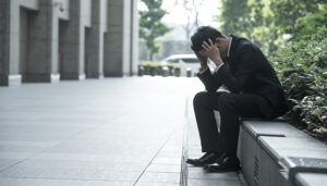 交通事故で弁護士に相談・依頼したら後悔する？失敗事例と対処法を解説