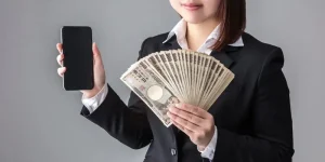 任意整理後も携帯電話やスマホは使える?滞納料金や分割払いはどうなる?