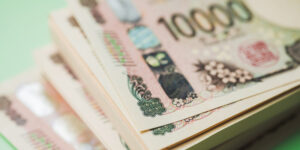 闇金問題の無料相談窓口6選！弁護士に相談するメリットや費用も解説