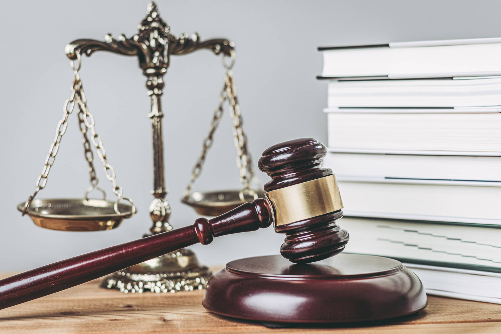 【徹底解説】不貞行為での裁判の流れや費用は?裁判に負けたらどうなる?