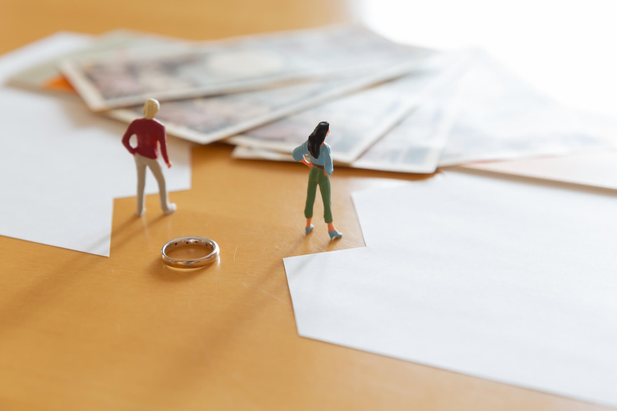 不貞行為の慰謝料の二重取りは可能?請求条件や例外ケースを紹介