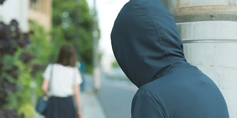 ストーカーで逮捕された後の流れと対処法｜刑が確定した場合の罰則