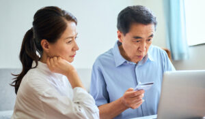 クレジットカード詐欺とは?家族が逮捕された時の対処法