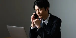 携帯契約におけるブラックリストとは?解消する方法や携帯契約するための対処法を解説