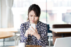 インスタグラムのなりすましアカウントへの対処法｜削除方法・特定方法