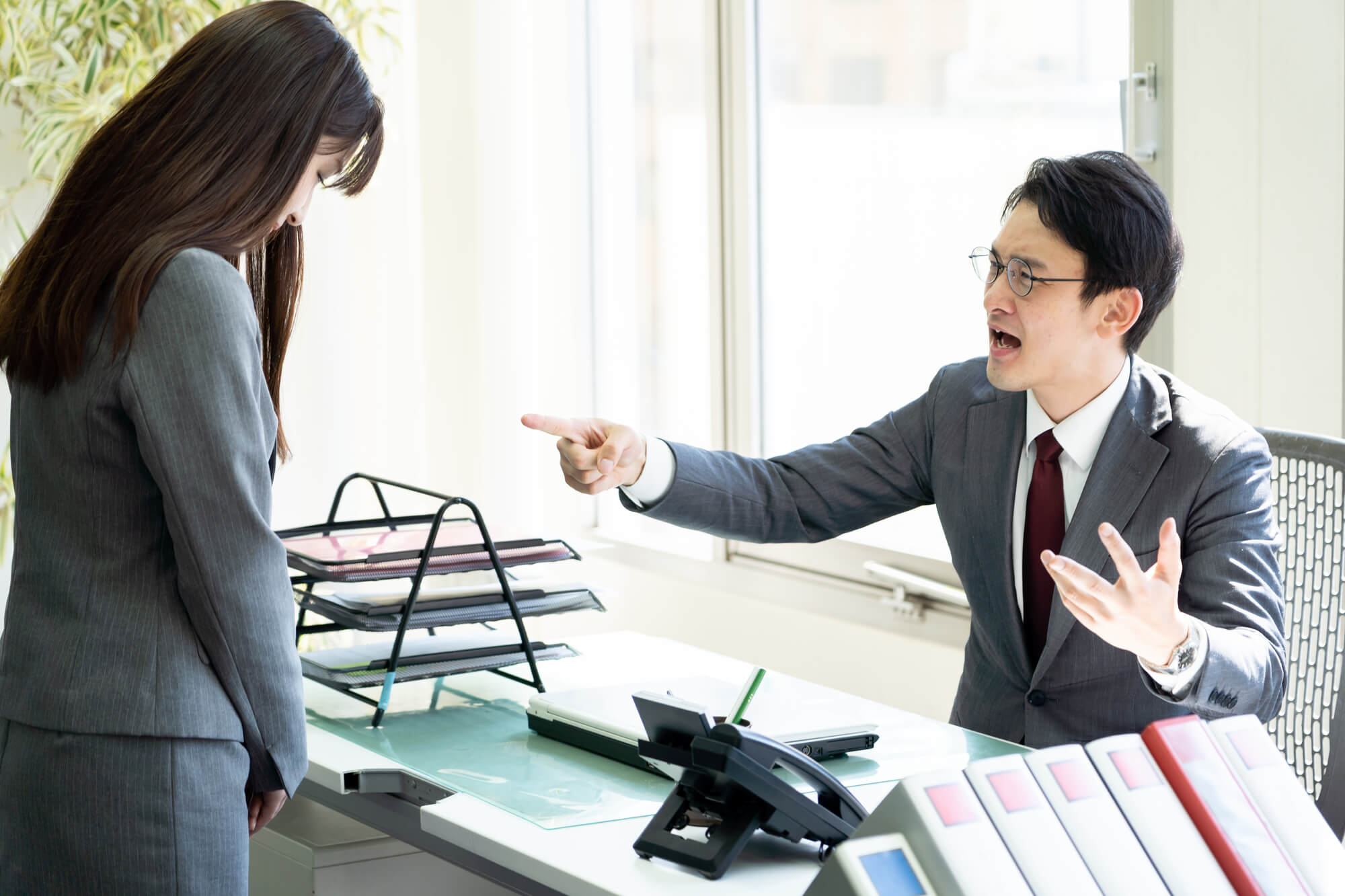 セクハラ被害の無料相談窓口|サポート内容・相談先の選び方・相談時の注意点などを解説