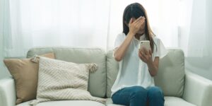 ネットの誹謗中傷の判例まとめ｜成立要件や訴える際の流れ・ポイント