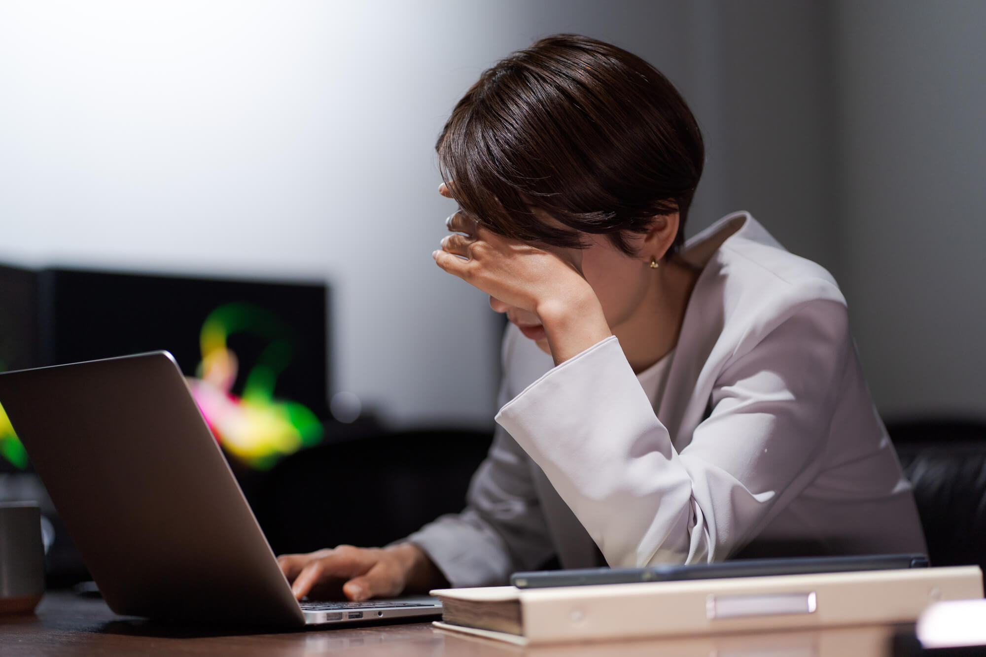 【ネットに顔を晒された】勝手に晒された顔写真の削除方法や肖像権侵害への対処法