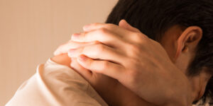 交通事故によるむちうちの慰謝料相場は？計算方法やしっかり受け取るポイントを解説