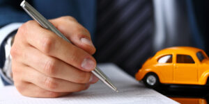 自動車事故の被害は弁護士に相談を|依頼のメリット・弁護士の選び方・弁護士費用などを解説