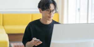 フリーランス必見!ファクタリングで資金調達の悩みを解決