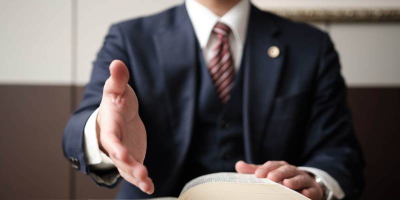 恐喝罪で逮捕されたらどうなる?無料相談できる窓口と弁護士に依頼するメリット