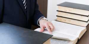 民事に強い弁護士の選び方とは?あなたの悩みに最適な人を見つける