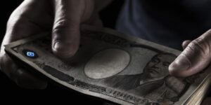 個人間融資は危険！闇金のリスクとその回避策｜利用してしまった場合の対処法も紹介