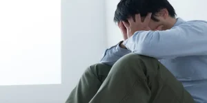 ネット上で実名晒しの被害に遭った!プライバシー権侵害による損害賠償請求のポイントを解説