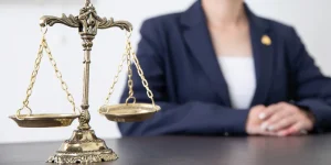 法テラスで債務整理はできる？費用・条件・流れをわかりやすく解説