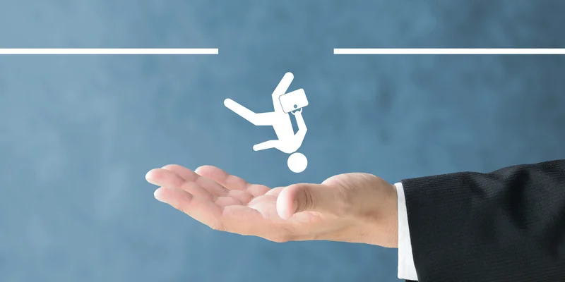 自己破産した後の生活はどうなる?よくある不安と知っておきたいポイント