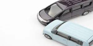 動いている車同士の事故でも過失割合100:0はありえる!基礎知識から対処法まで解説