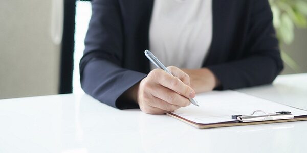 契約書作成のポイント・記載事項・弁護士に依頼するメリットを解説