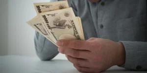 メルペイの支払い遅れで利用停止?ブラックリストに載る?リスクと対処法を解説