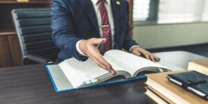法テラスで相談できる内容とできない内容|3つの問い合わせ方法も紹介