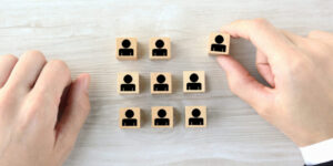 配置転換はパワハラになり得る？知っておくべき4つのケースと対処法を解説