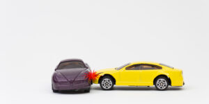 交通事故の加害者が弁護士に無料で相談できる窓口はある?弁護士費用相場も解説