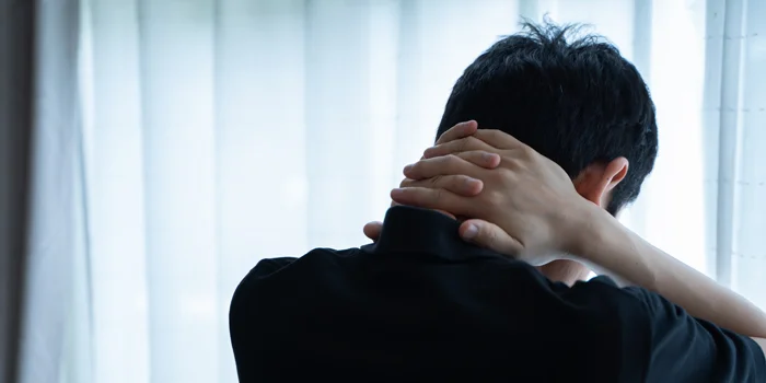 交通事故によるむち打ちの慰謝料相場|実際の損害賠償事例をあわせて解説